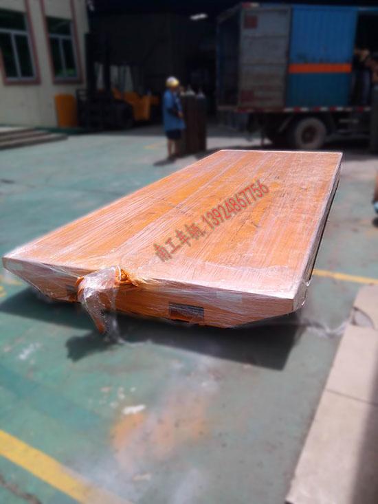 8吨小车轮手推底平板拖车