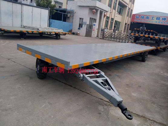6吨8米牵引平板拖车