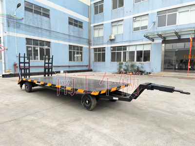 6吨带爬梯移动平板拖车4I.jpg