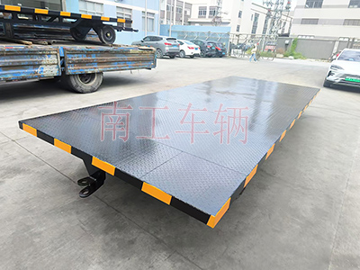 5吨全挂式平板拖车 移动拖车底盘3I.jpg