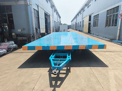 40吨4米宽重型平板拖车 蓝色4I.jpg
