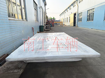 6吨骨架式平板拖车 简易包装图2I.jpg