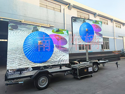 0.2吨户外LED广告拖车，全挂工具车2I.jpg
