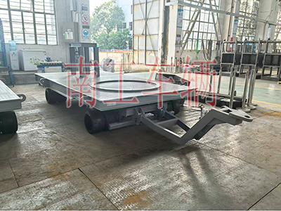 5吨牵引平板拖车 带上装架6I.jpg