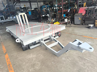 5吨牵引平板拖车 带上装架1I.jpg