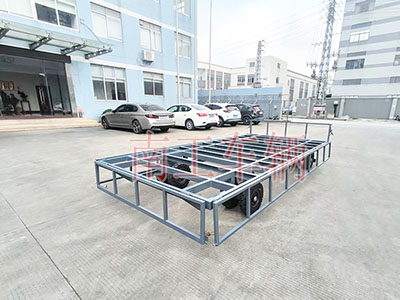 4吨骨架式平板拖车 带下翻护栏工具拖车5I.jpg