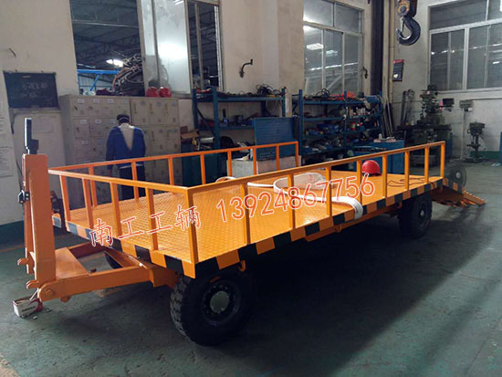 带过渡桥5吨平板拖车1 I .jpg